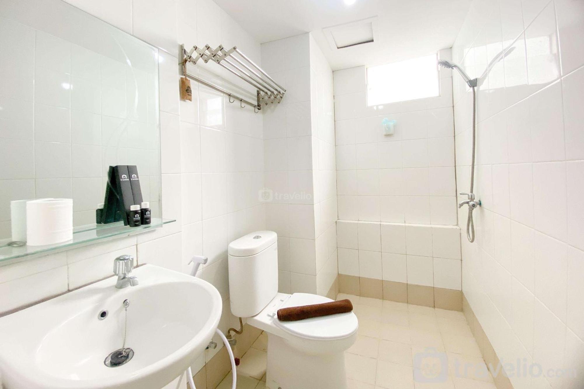 Comfort And Homey 3br Bassura By Travelio Apartment Jakarta
