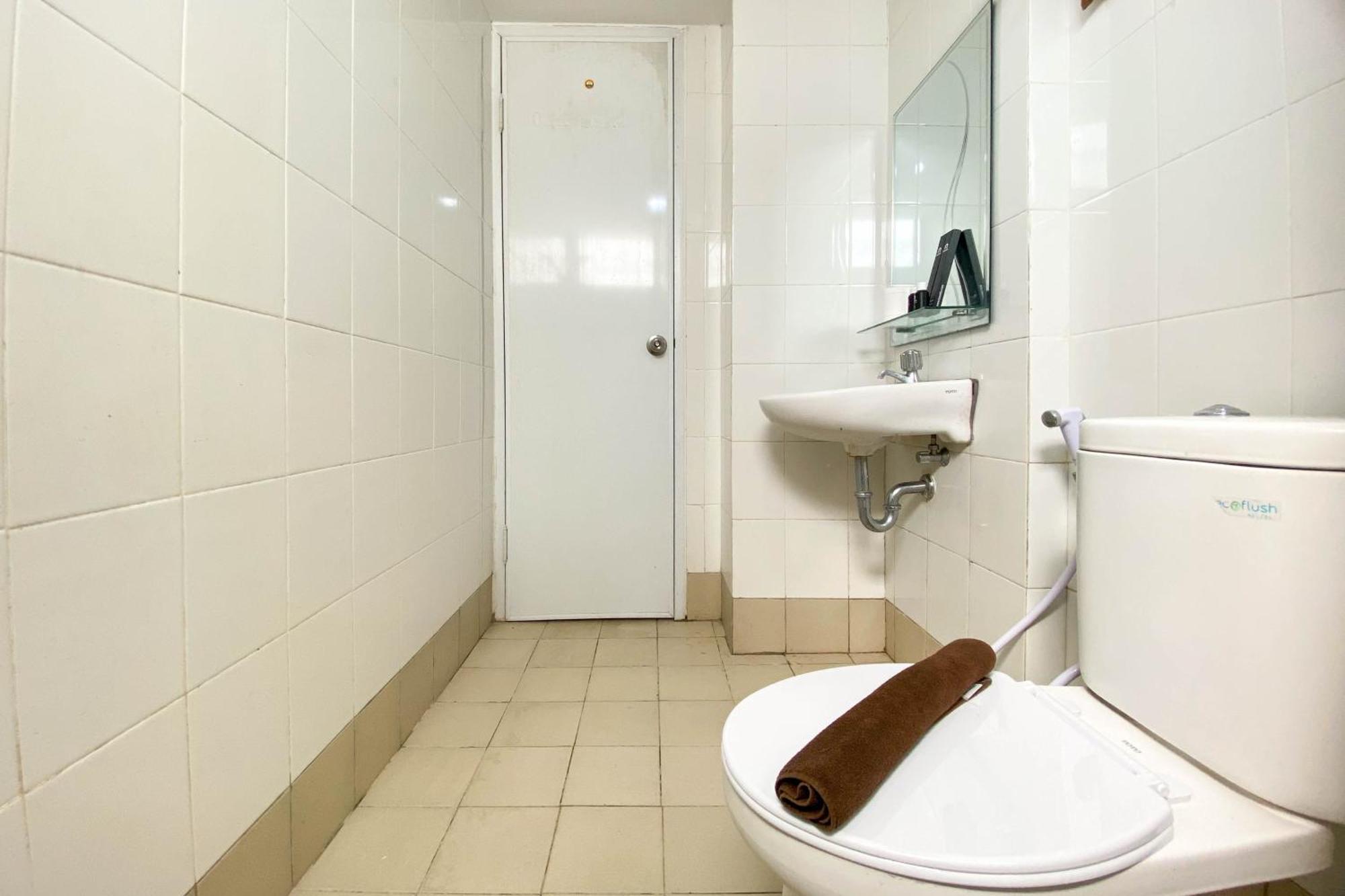 Comfort And Homey 3br Bassura By Travelio Jakarta